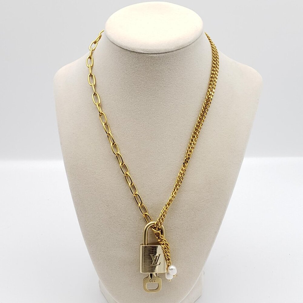 Double Chain Necklace with Authentic Louis Vuitton Padlock Pendant & Fresh Pearl - Picture 11 of 13
